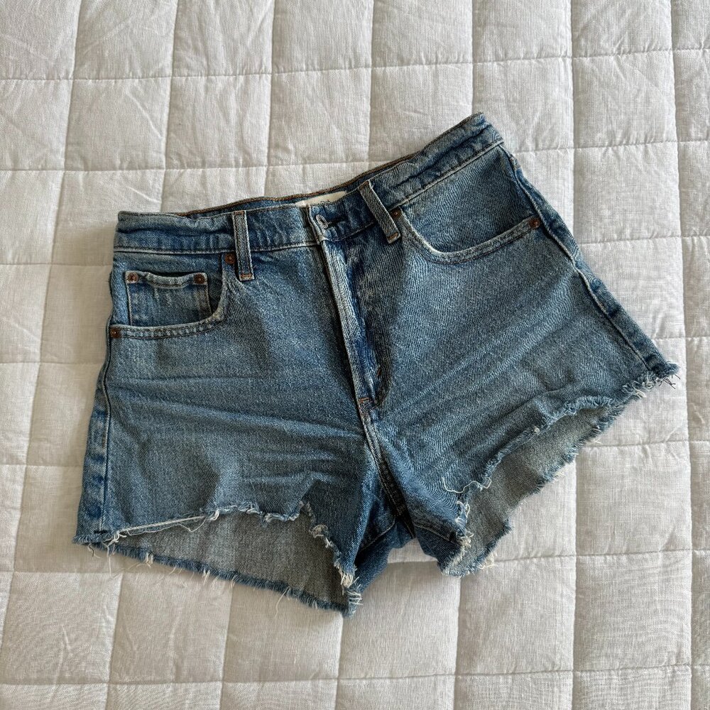 Abercrombie The 90's Relaxed Cutoff Short High Rise 26